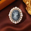 Nuevo modelo oval perla belleza cabeza broche mujer simple relieve figura pin abrigo abrigo corpete con accesorios Specification image